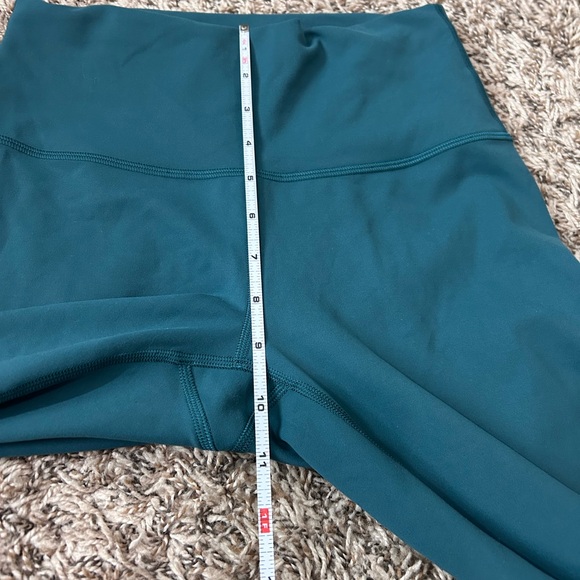 Lululemon Wunder Train High-Rise Tight 25"
Storm Teal Sz 6 - Picture 6 of 12